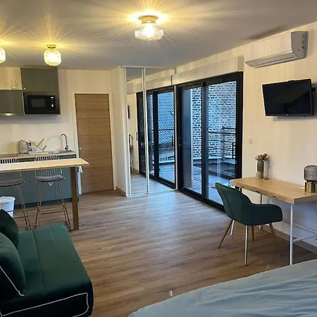 Διαμέρισμα A *